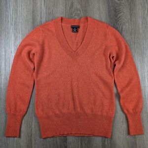 Sofia Cashmere 100% Cashmere V-Neck Sweater Size M